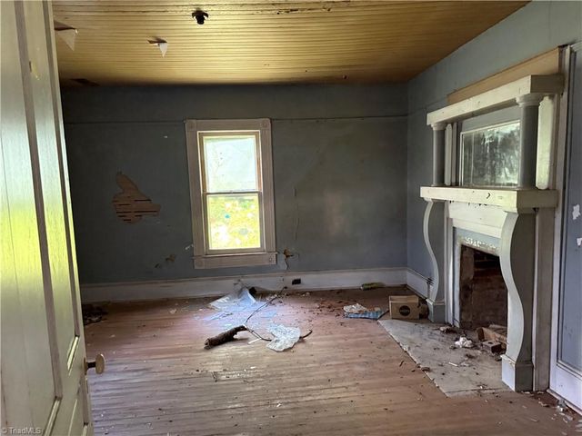 607 Kirby Road, King, NC 27021