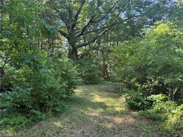 607 Kirby Road, King, NC 27021