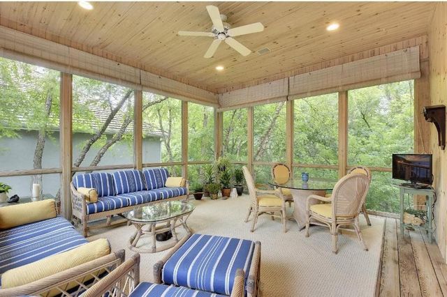 5000 Malibu Drive, Edina, MN 55436