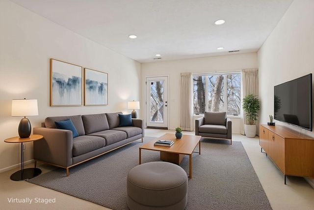 5000 Malibu Drive, Edina, MN 55436