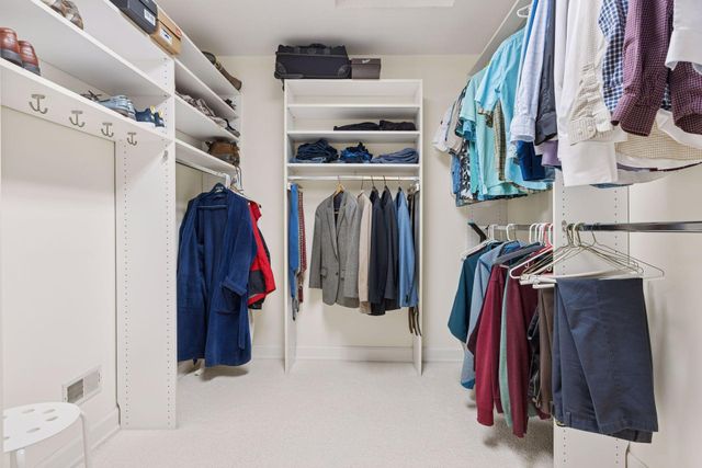 5000 Malibu Drive, Edina, MN 55436