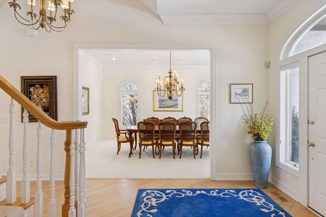 5000 Malibu Drive, Edina, MN 55436