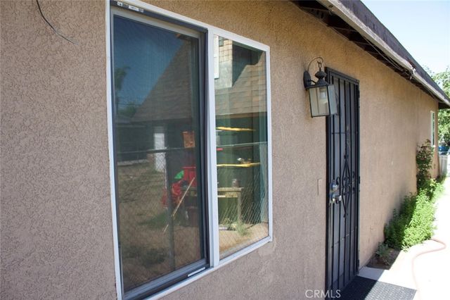 318 S Owens, Bakersfield, CA 93307