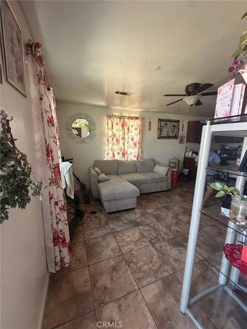 318 S Owens, Bakersfield, CA 93307
