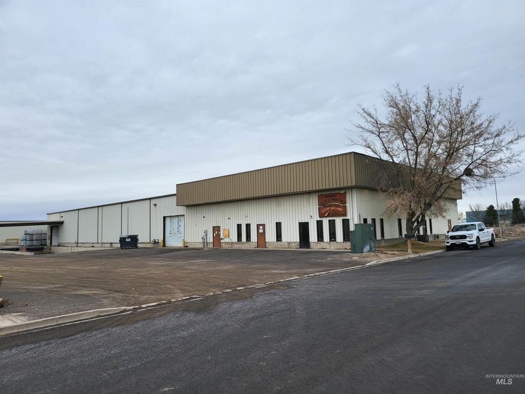 568 Grange Lane, Twin Falls, ID 83301
