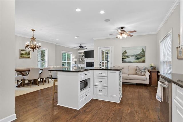 4735 Kitty Hawk Place, Atlanta, GA 30342