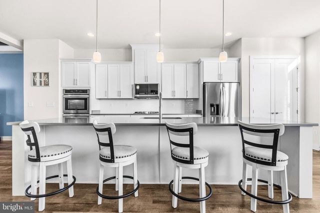 44740 ROOSEVELT SQ, Ashburn, VA 20147