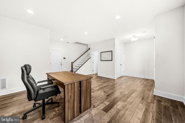 44740 ROOSEVELT SQ, Ashburn, VA 20147