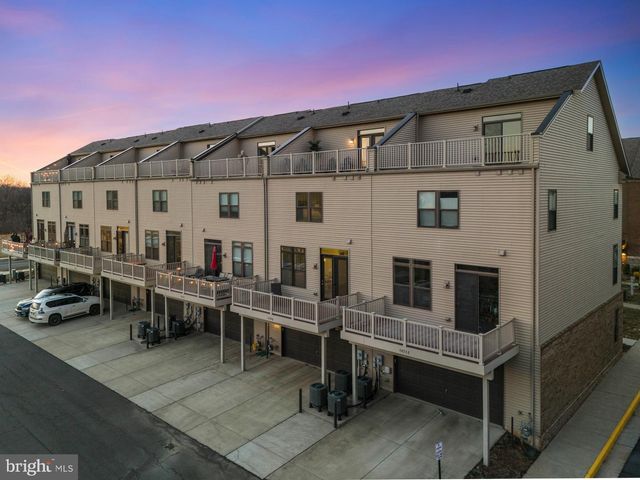 44740 ROOSEVELT SQ, Ashburn, VA 20147