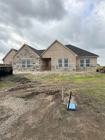 215 Regina Street, Celeste, TX 75452