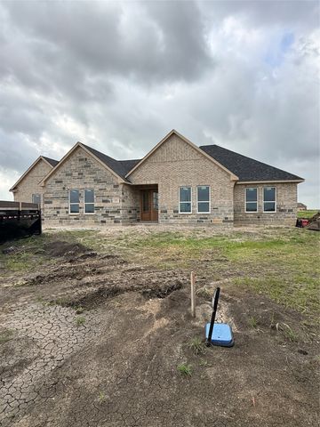 215 Regina Street, Celeste, TX 75452