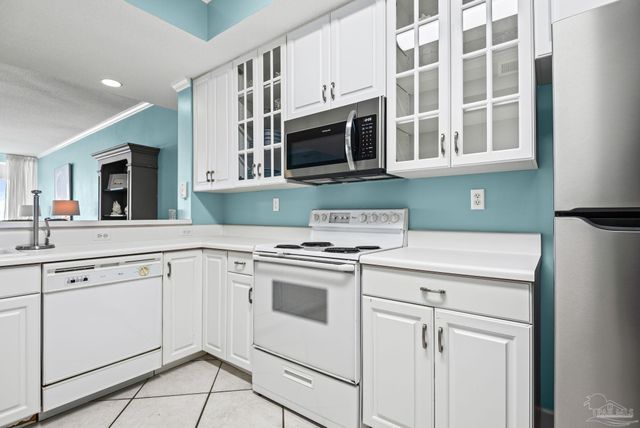 8525 Gulf Blvd 302, Navarre Beach, FL 32566