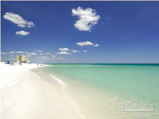 8525 Gulf Blvd 302, Navarre Beach, FL 32566