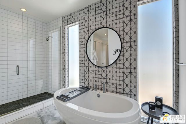 949 Bernardi Lane, Palm Springs, CA 92262