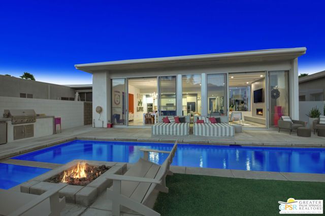 949 Bernardi Lane, Palm Springs, CA 92262