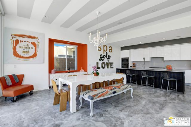 949 Bernardi Lane, Palm Springs, CA 92262