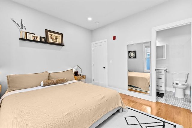 176 W 7th St 1, Boston, MA 02127