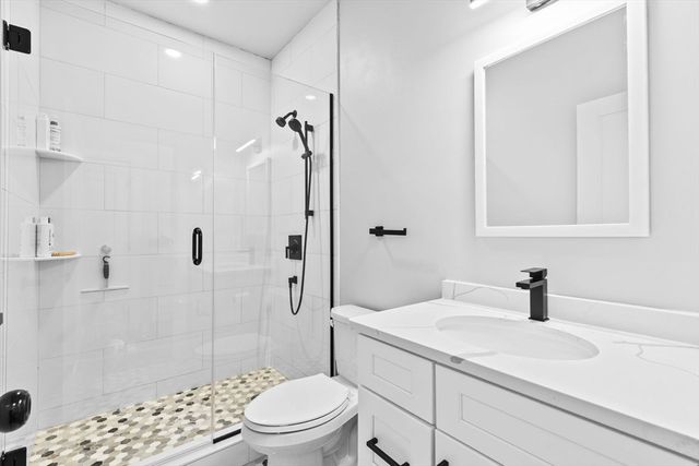 176 W 7th St 1, Boston, MA 02127