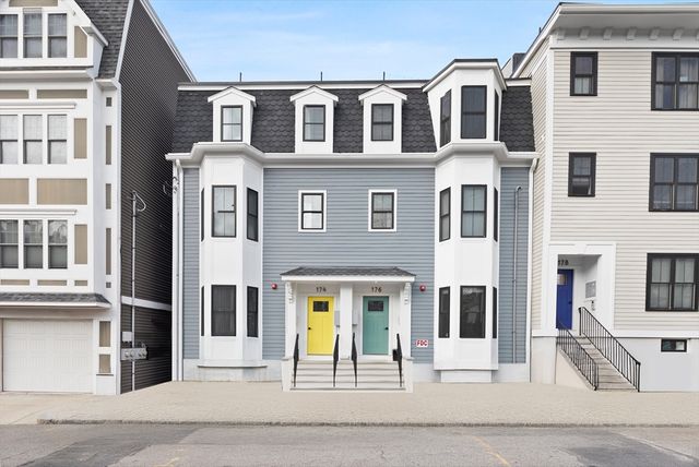 176 W 7th St 1, Boston, MA 02127
