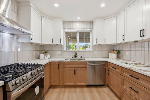 6446 Escallonia, Newark, CA 94560