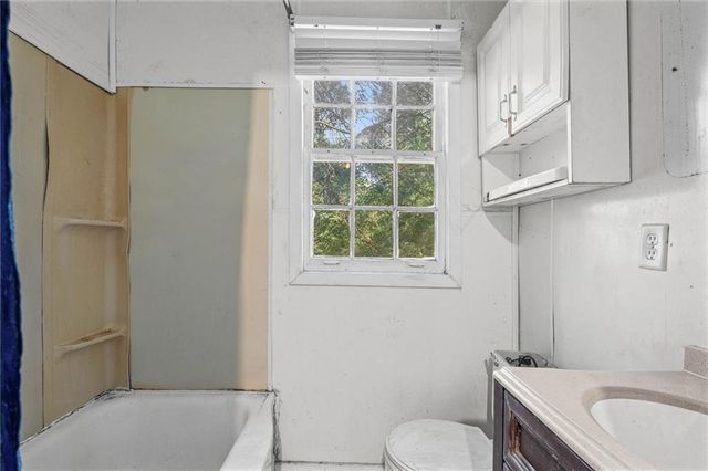 2074 N Gimon Circle, Mobile, AL 36605