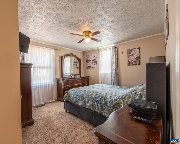 836 TOMS RD, Barboursville, VA 22923