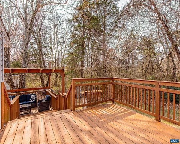 836 TOMS RD, Barboursville, VA 22923