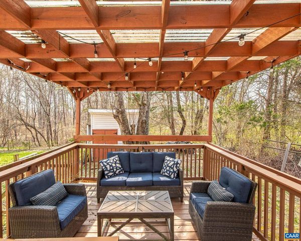 836 TOMS RD, Barboursville, VA 22923