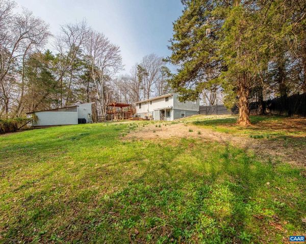 836 TOMS RD, Barboursville, VA 22923