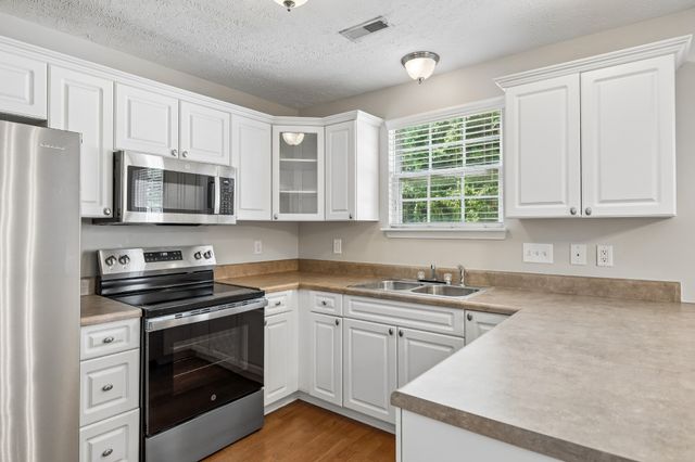 2120 Lebanon Pike Apt 85, Nashville, TN 37210