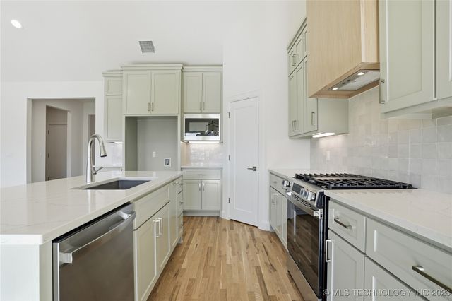 2118 E 138 Street, Bixby, OK 74008