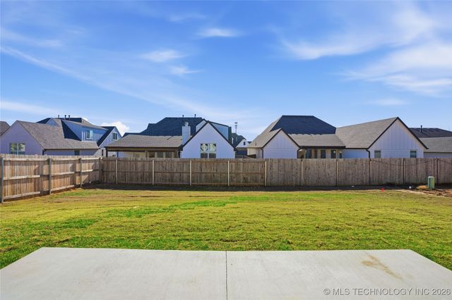 2118 E 138 Street, Bixby, OK 74008