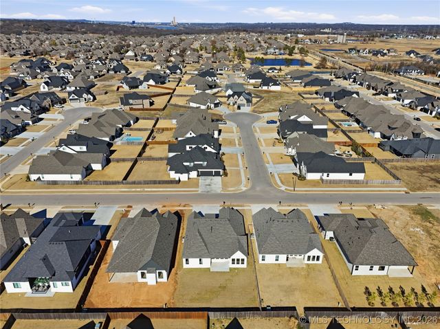 2118 E 138 Street, Bixby, OK 74008