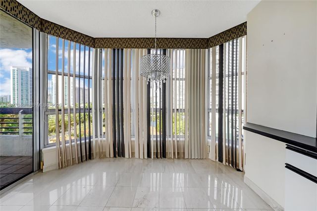 3600 Mystic Pointe Dr 812, Aventura, FL 33180