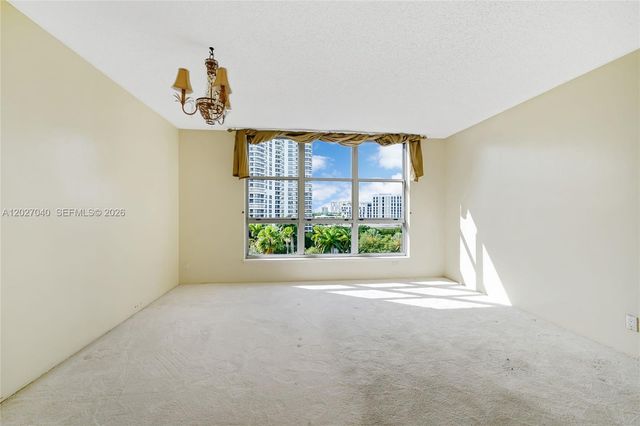 3600 Mystic Pointe Dr 812, Aventura, FL 33180