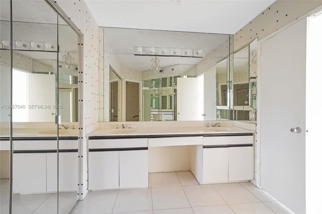 3600 Mystic Pointe Dr 812, Aventura, FL 33180