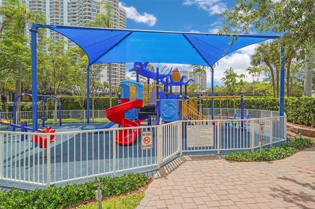 3600 Mystic Pointe Dr 812, Aventura, FL 33180
