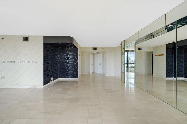 3600 Mystic Pointe Dr 812, Aventura, FL 33180