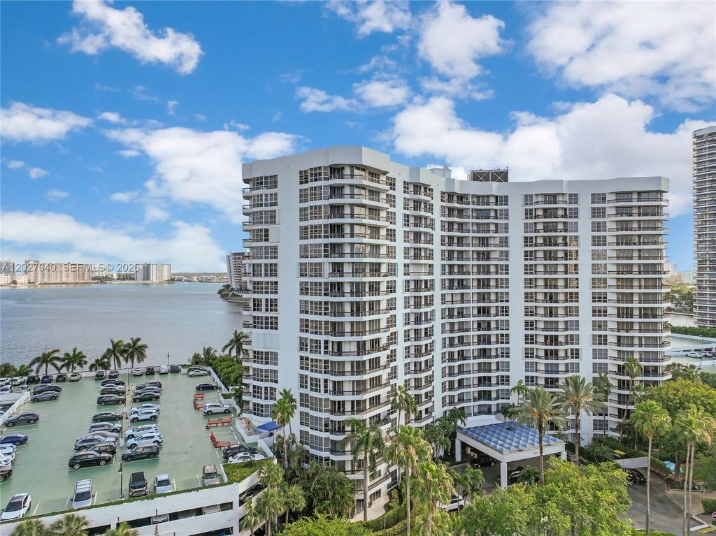 3600 Mystic Pointe Dr 812, Aventura, FL 33180