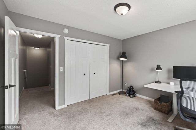 1289 County Road D Circle E A, Vadnais Heights, MN 55109