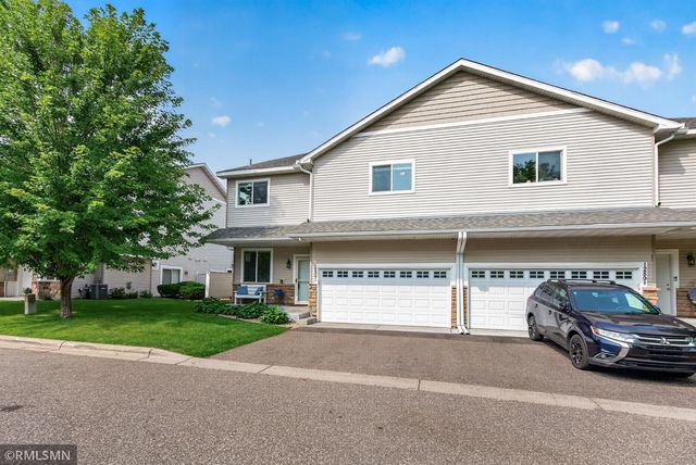 1289 County Road D Circle E A, Vadnais Heights, MN 55109