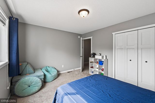 1289 County Road D Circle E A, Vadnais Heights, MN 55109