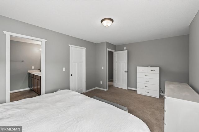1289 County Road D Circle E A, Vadnais Heights, MN 55109