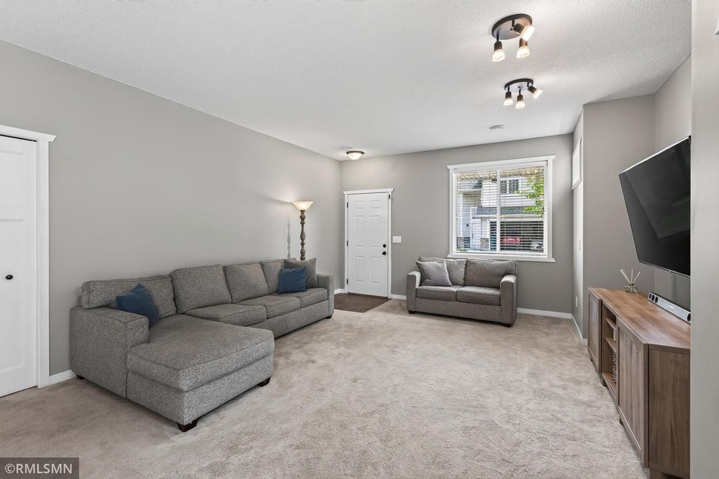 1289 County Road D Circle E A, Vadnais Heights, MN 55109 — photo 5