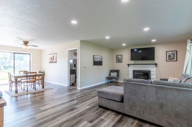 6816 Ludwig Circle, Fort Wayne, IN 46825