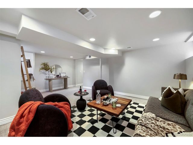 205 N Washington St, Denver, CO 80203