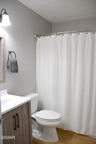 427 Eledge Farm Road, Sevierville, TN 37876