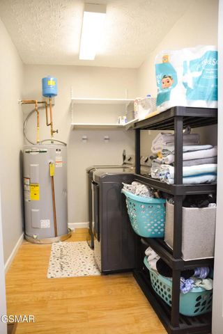 427 Eledge Farm Road, Sevierville, TN 37876