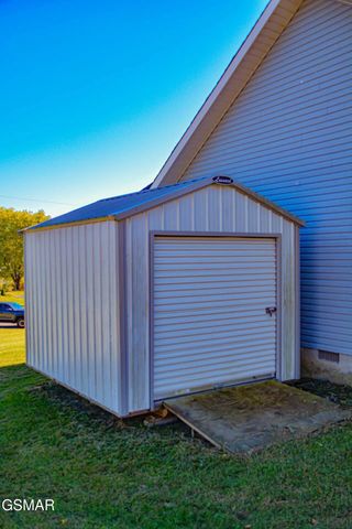 427 Eledge Farm Road, Sevierville, TN 37876