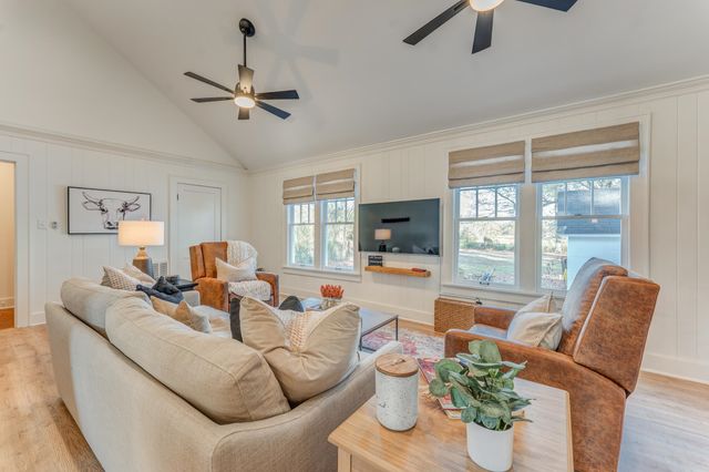 4950 YUM YUM RD, Somerville, TN 38068